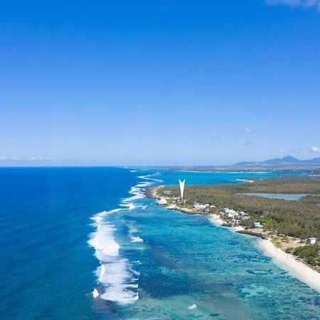 Eastern Blue Beachfront Luxury Apartment Poste Lafayette 外观 照片
