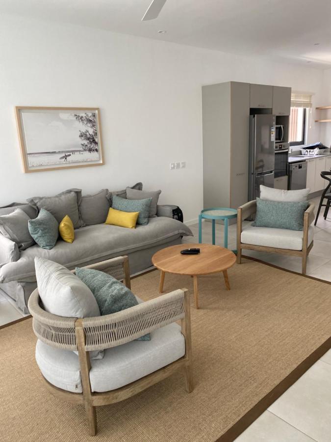 Eastern Blue Beachfront Luxury Apartment Poste Lafayette 外观 照片