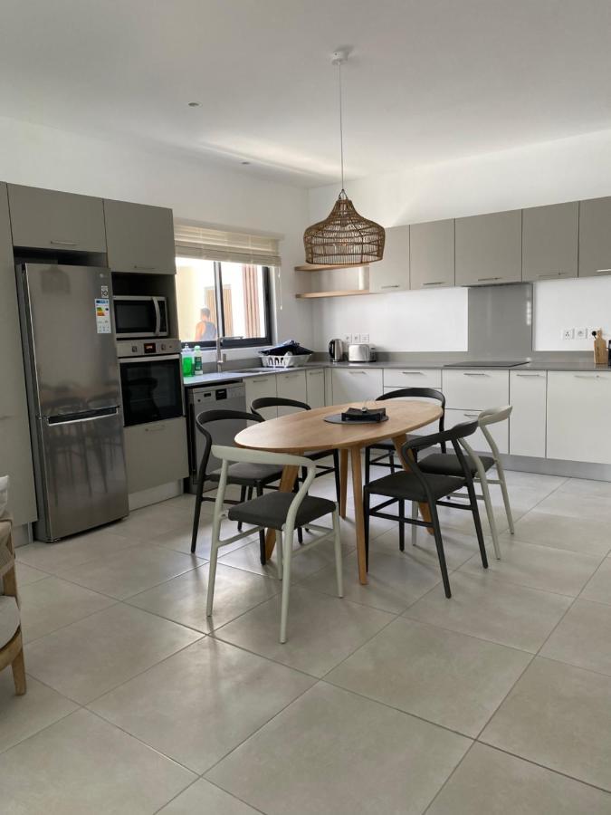 Eastern Blue Beachfront Luxury Apartment Poste Lafayette 外观 照片