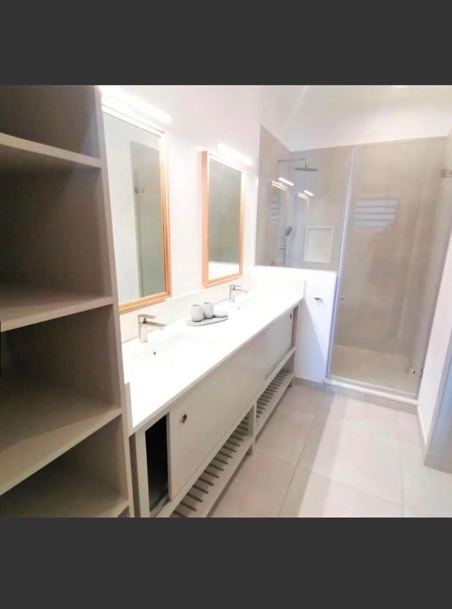 Eastern Blue Beachfront Luxury Apartment Poste Lafayette 外观 照片